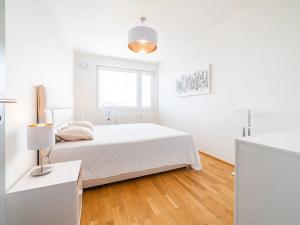 Pronájem bytu 3+kk, Praha - Jinonice, Pod stolovou horou, 82 m2