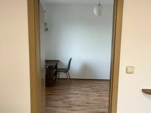 Pronájem bytu 1+1, Panenské Břežany, Družstevní, 38 m2