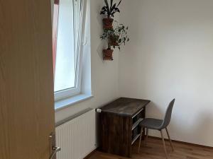 Pronájem bytu 1+1, Panenské Břežany, Družstevní, 38 m2
