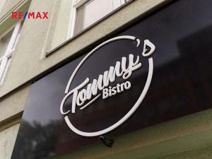 Pronájem restaurace, Praha - Smíchov, Křížová, 236 m2