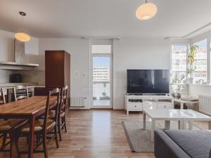 Pronájem bytu 2+kk, Praha, V Štíhlách, 64 m2