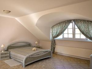 Prodej vícegeneračního domu, Olšany, 392 m2