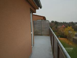 Pronájem bytu 2+kk, Praha - Horní Počernice, V javorech, 52 m2