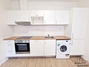 Pronájem bytu 2+kk, Brno, Provazníkova, 45 m2