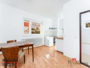 Pronájem bytu 2+1, Praha - Dubeč, K pastvinám, 46 m2