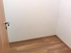 Pronájem bytu 1+kk, Praha, Medunova, 37 m2