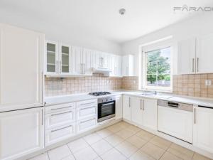 Pronájem kanceláře, Průhonice, Pod Valem II., 400 m2