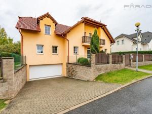 Pronájem kanceláře, Průhonice, Pod Valem II., 400 m2