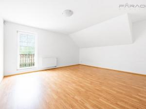 Pronájem kanceláře, Průhonice, Pod Valem II., 400 m2