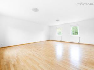 Pronájem kanceláře, Průhonice, Pod Valem II., 400 m2