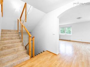 Pronájem kanceláře, Průhonice, Pod Valem II., 400 m2