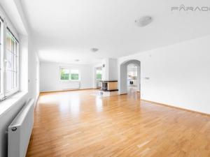 Pronájem kanceláře, Průhonice, Pod Valem II., 400 m2