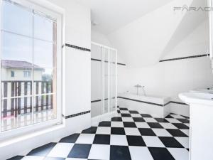 Pronájem kanceláře, Průhonice, Pod Valem II., 400 m2