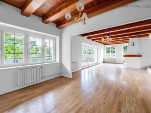 Pronájem kanceláře, Průhonice, Sadová, 350 m2