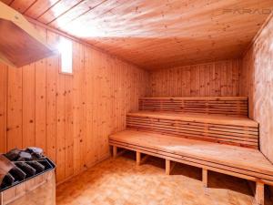 Pronájem kanceláře, Průhonice, Sadová, 350 m2