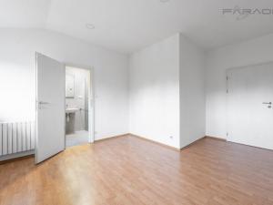 Pronájem kanceláře, Průhonice, Sadová, 350 m2