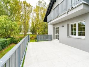 Pronájem kanceláře, Průhonice, Pod Valem II., 300 m2