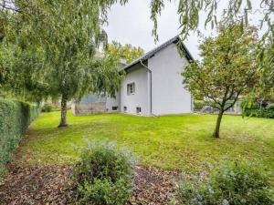 Pronájem kanceláře, Průhonice, Pod Valem II., 300 m2