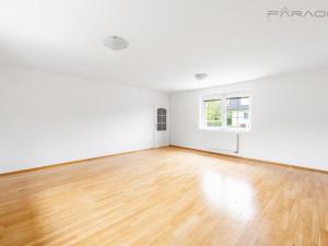 Pronájem kanceláře, Průhonice, Pod Valem II., 300 m2