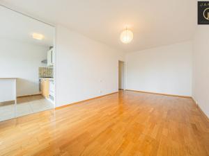 Prodej bytu 2+1, Praha - Kobylisy, Famfulíkova, 62 m2