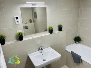 Prodej bytu 2+kk, Praha - Strašnice, Zvěřinova, 64 m2