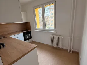 Pronájem bytu 2+1, Karviná, tř. Těreškovové, 54 m2