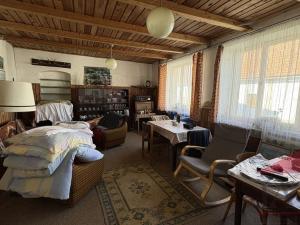 Prodej rodinného domu, Strašín - Maleč, 200 m2