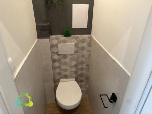 Pronájem bytu 2+kk, Praha - Vršovice, Holandská, 38 m2