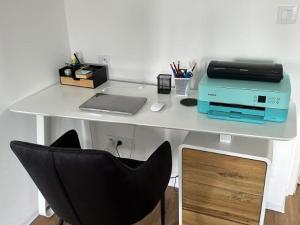 Pronájem rodinného domu, Praha - Hostivař, Hornoměcholupská, 230 m2