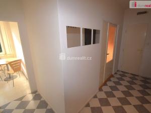 Pronájem bytu 1+1, Praha - Čimice, Okořská, 38 m2