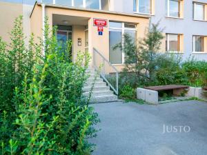Pronájem bytu 2+kk, Praha, Hráského, 46 m2