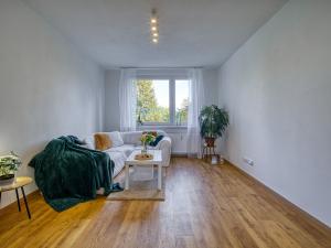 Pronájem bytu 3+1, Cvikov - Cvikov II, Sídliště, 67 m2