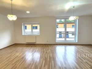Prodej bytu 3+kk, Písek - Hradiště, Karla Boromejského, 84 m2