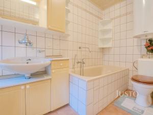 Prodej rodinného domu, Lhenice - Dolní Chrášťany, 61 m2