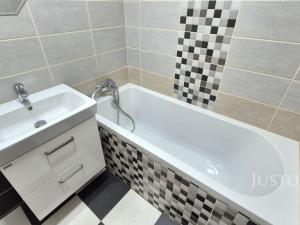 Pronájem bytu 3+1, Písek - Hradiště, K Háječku, 71 m2