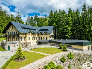 Prodej ubytování, Jablonec nad Nisou, U Lesního divadla, 2930 m2