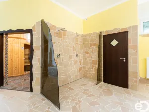 Prodej ubytování, Jablonec nad Nisou, U Lesního divadla, 2930 m2