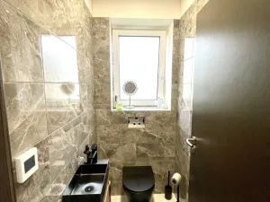 Prodej rodinného domu, Mnichov, 144 m2