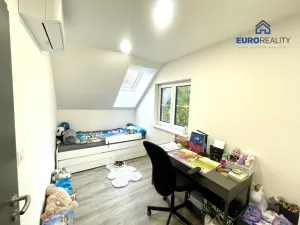 Prodej rodinného domu, Mnichov, 144 m2