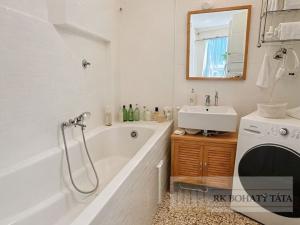 Pronájem bytu 2+kk, Praha - Hradčany, Na baště sv. Tomáše, 61 m2