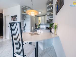 Pronájem bytu 2+kk, Praha - Písnice, Na okruhu, 43 m2