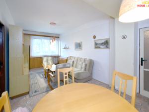 Prodej bytu 3+1, Přelouč, K. Čapka, 64 m2