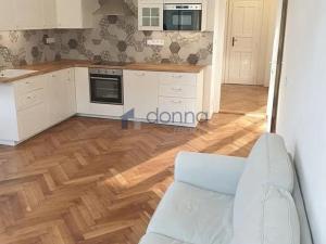 Pronájem bytu 2+kk, Praha, Závišova, 50 m2