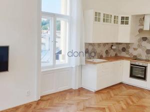 Pronájem bytu 2+kk, Praha, Závišova, 50 m2