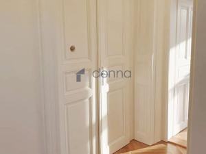 Pronájem bytu 2+kk, Praha, Závišova, 50 m2