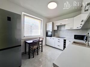 Prodej bytu 4+1, Jirkov, Na Borku, 77 m2