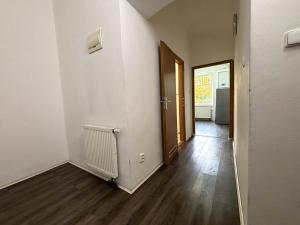 Pronájem bytu 1+1, Plzeň - Skvrňany, U Dráhy, 36 m2