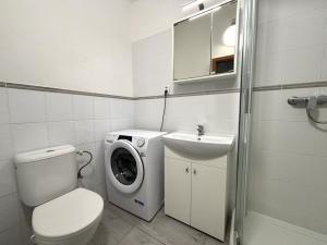 Pronájem bytu 1+1, Plzeň - Skvrňany, U Dráhy, 36 m2