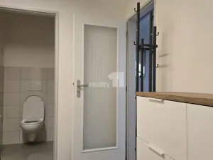 Pronájem bytu 2+kk, Praha - Bubeneč, Korunovační, 40 m2