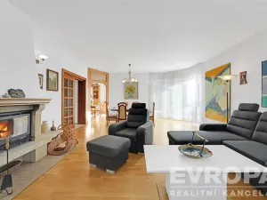 Prodej rodinného domu, Nymburk, Pístecká, 350 m2